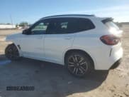 ✅ 2024 BMW X3 M • VIN: 5YM13EC05R9X09527 • Lot: 90107515. Wystawiony na Copart z przebiegiem 12 960 mil. Bezpłatny archiwum sprzedaży aukcyjnych z USA i szczegółowy raport historii pojazdu na DreamBid. Zdjęcie 2.
