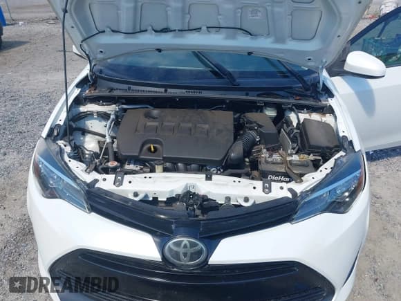 ✅ 2018 Toyota Corolla SE • VIN: 5YFBURHEXJP833667 • Lot: 43355639. Listed on IAAI with 116,952 mi. Free auction sales archive from the USA and detailed vehicle history report at DreamBid. Image 10.