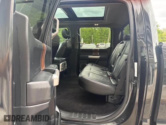 ✅ 2015 Ford F-150 XLT • VIN: 1FTEW1EF4FFC63993 • Лот: 42392180. Опубликован ранее на IAAI с пробегом 247 093 миль. Бесплатный доступ к архиву аукционных продаж из США и подробный отчёт об истории автомобиля на DreamBid. Изображение 8.