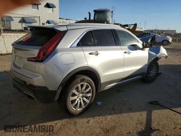 ✅ 2022 Cadillac XT4 AWD Premium Luxury • VIN: 1GYFZDR49NF116972 • Lot: 84223184. Wystawiony na Copart z przebiegiem 42 584 mil. Bezpłatny archiwum sprzedaży aukcyjnych z USA i szczegółowy raport historii pojazdu na DreamBid. Zdjęcie 3.