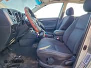 ✅ 2004 Toyota Matrix XR • VIN: 2T1KR32EX4C254187 • Лот: 93704525. Опубликован ранее на Copart с пробегом 203 861 миль. Бесплатный доступ к архиву аукционных продаж из США и подробный отчёт об истории автомобиля на DreamBid. Изображение 7.