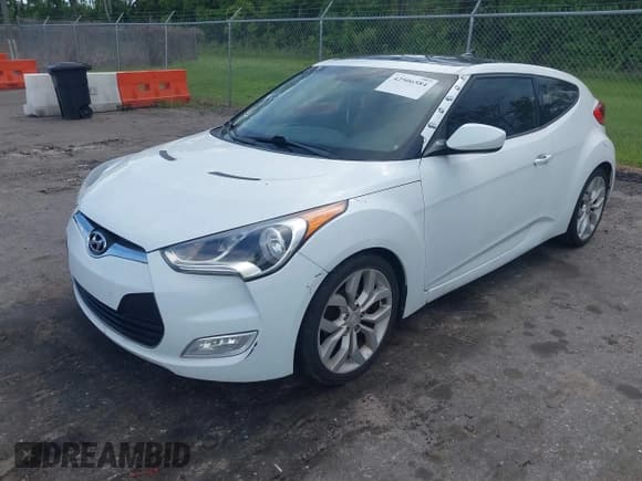 ✅ 2012 Hyundai Veloster w/Gray Int • VIN: KMHTC6ADXCU050034 • Lot: 42506584. Wystawiony na IAAI z przebiegiem 142 514 mil. Bezpłatny archiwum sprzedaży aukcyjnych z USA i szczegółowy raport historii pojazdu na DreamBid. Zdjęcie 6.