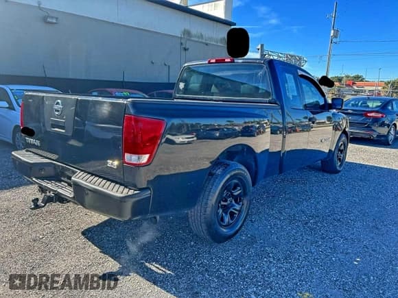 ✅ 2006 Nissan Titan SE • VIN: 1N6BA06A56N509080 • Лот: 97186455. Опубликован ранее на Copart с пробегом 209 464 миль. Бесплатный доступ к архиву аукционных продаж из США и подробный отчёт об истории автомобиля на DreamBid. Изображение 4.
