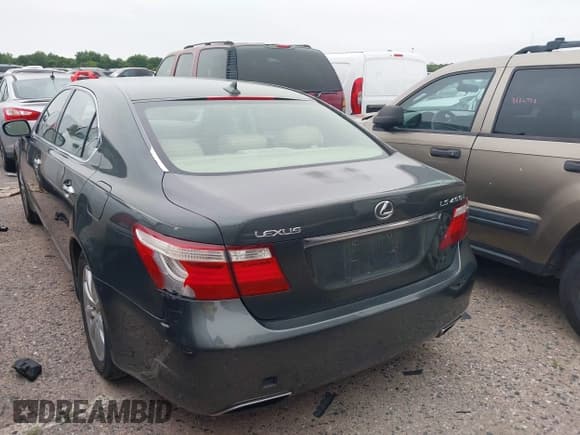 ✅ 2007 Lexus LS 460 L • VIN: JTHGL46F575003643 • Lot: 42375198. Wystawiony na IAAI z przebiegiem Nie podano. Bezpłatny archiwum sprzedaży aukcyjnych z USA i szczegółowy raport historii pojazdu na DreamBid. Zdjęcie 3.