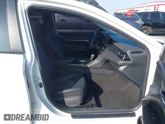 ✅ 2021 Toyota Camry SE • VIN: 4T1T11AK1MU492709 • Лот: 43609363. Опубликован ранее на IAAI с пробегом 60 494 миль. Бесплатный доступ к архиву аукционных продаж из США и подробный отчёт об истории автомобиля на DreamBid. Изображение 5.