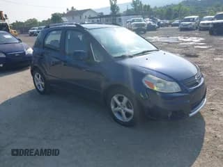 ✅ 2008 Suzuki SX4 • VIN: JS2YB417X85103446 • Lot: 42708449. Wystawiony na IAAI z przebiegiem 83 111 mil. Bezpłatny archiwum sprzedaży aukcyjnych z USA i szczegółowy raport historii pojazdu na DreamBid. Zdjęcie 1.