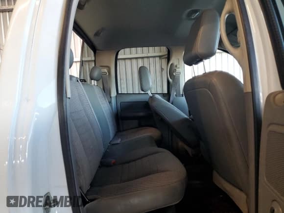 ✅ 2008 Dodge 2500 ST • VIN: 3D7KR28A48G166008 • Лот: 42439575. Опубликован ранее на Copart с пробегом 156 638 миль. Бесплатный доступ к архиву аукционных продаж из США и подробный отчёт об истории автомобиля на DreamBid. Изображение 10.