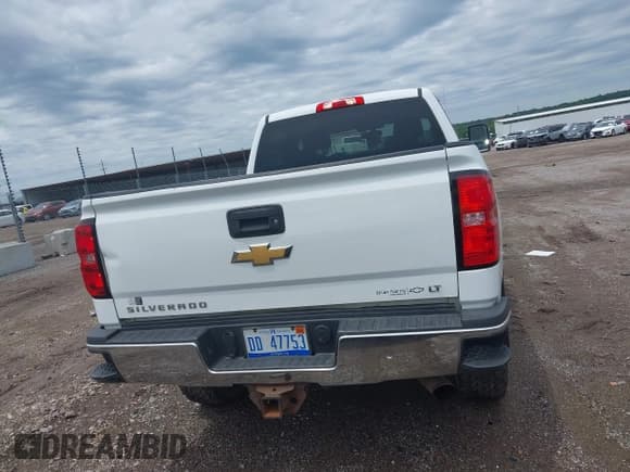 ✅ 2017 Chevrolet Silverado 2500HD LT • VIN: 1GC1KVEG4HF103805 • Lot: 42528905. Listed on IAAI with 306,889 mi. Free auction sales archive from the USA and detailed vehicle history report at DreamBid. Image 17.