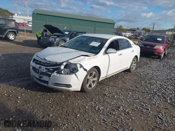 ✅ 2012 Chevrolet Malibu 1LT • VIN: 1G1ZC5EU2CF397499 • Lot: 43474063. Listed on IAAI with 77,360 mi. Free auction sales archive from the USA and detailed vehicle history report at DreamBid. Image 2.