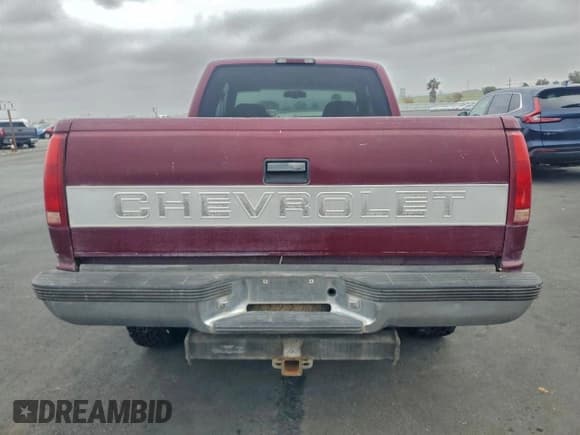 ✅ 1996 Chevrolet Silverado 1500 • VIN: 1GCEK19R4TE215153 • Лот: 94537825. Опубликован ранее на Copart с пробегом 184 351 миль. Бесплатный доступ к архиву аукционных продаж из США и подробный отчёт об истории автомобиля на DreamBid. Изображение 6.