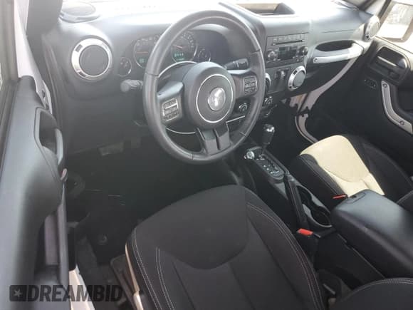 ✅ 2018 Jeep Wrangler Sahara • VIN: 1C4AJWBG5JL811081 • Lot: 54382845. Listed on Copart with 21,489 mi. Free auction sales archive from the USA and detailed vehicle history report at DreamBid. Image 8.