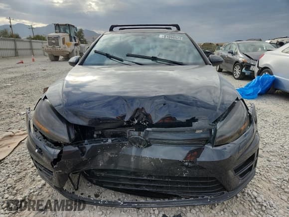 ✅ 2015 Volkswagen Golf R • VIN: WVWLF7AUXFW222878 • Lot: 81098525. Wystawiony na Copart z przebiegiem 72 205 mil. Bezpłatny archiwum sprzedaży aukcyjnych z USA i szczegółowy raport historii pojazdu na DreamBid. Zdjęcie 5.