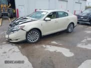 ✅ 2014 Lincoln MKS • VIN: 1LNHL9EK7EG602882 • Lot: 42106909. Listed on IAAI with 186,446 mi. Free auction sales archive from the USA and detailed vehicle history report at DreamBid. Image 17.