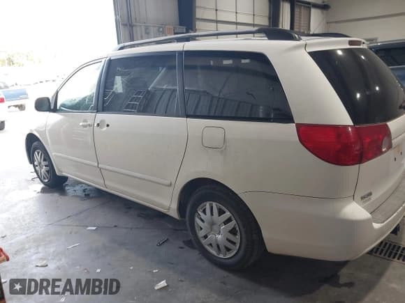 ✅ 2007 Toyota Sienna LE • VIN: 5TDZK23C37S043970 • Лот: 43573956. Опубликован ранее на IAAI с пробегом 262 219 миль. Бесплатный доступ к архиву аукционных продаж из США и подробный отчёт об истории автомобиля на DreamBid. Изображение 3.