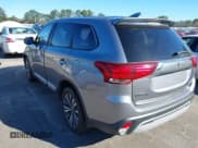 ✅ 2019 Mitsubishi Outlander ES • VIN: JA4AZ3A33KZ003312 • Лот: 43823433. Опубликован ранее на IAAI с пробегом 107 495 миль. Бесплатный доступ к архиву аукционных продаж из США и подробный отчёт об истории автомобиля на DreamBid. Изображение 3.