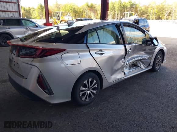 2021 Toyota Prius Limited z VIN JTDKAMFP9M3187986, wystawiony jako IAAI lot #43398563 z przebiegiem 38 772 mil mil oraz . Historia ofert i sprzedaży dostępna na DreamBid. Obrazek 4.