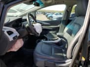 ✅ 2019 Chevrolet Bolt EV Premier • VIN: 1G1FZ6S01K4102914 • Lot: 49379424. Wystawiony na Copart z przebiegiem Nie podano. Bezpłatny archiwum sprzedaży aukcyjnych z USA i szczegółowy raport historii pojazdu na DreamBid. Zdjęcie 7.