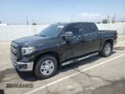 ✅ 2017 Toyota Tundra SR5 • VIN: 5TFEY5F16HX228793 • Лот: 59980315. Опубликован ранее на Copart с пробегом 78 230 миль. Бесплатный доступ к архиву аукционных продаж из США и подробный отчёт об истории автомобиля на DreamBid. Изображение 1.