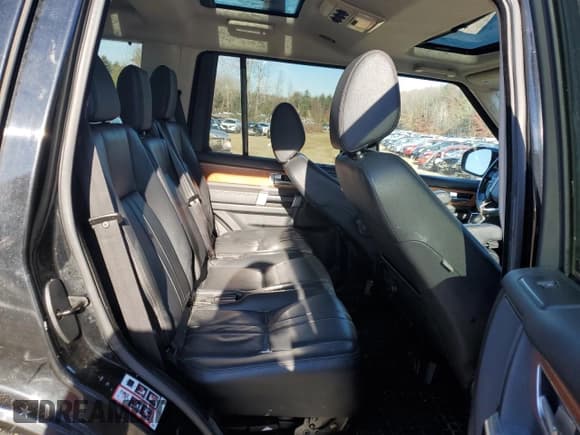 ✅ 2015 Land Rover LR4 HSE • VIN: SALAG2V64FA774109 • Лот: 79364243. Опубликован ранее на Copart с пробегом 108 779 миль. Бесплатный доступ к архиву аукционных продаж из США и подробный отчёт об истории автомобиля на DreamBid. Изображение 11.