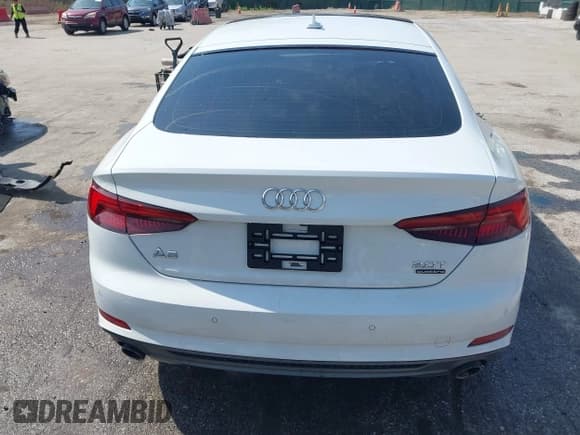 ✅ 2018 Audi A5 Sportback Prestige • VIN: WAUFNCF54JA040364 • Лот: 42022213. Опубликован ранее на IAAI с пробегом 140 301 миль. Бесплатный доступ к архиву аукционных продаж из США и подробный отчёт об истории автомобиля на DreamBid. Изображение 16.