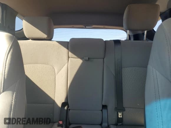 ✅ 2018 Hyundai Santa Fe 2.4L • VIN: 5XYZT3LB5JG545278 • Lot: 93383675. Listed on Copart with 130,935 mi. Free auction sales archive from the USA and detailed vehicle history report at DreamBid. Image 10.