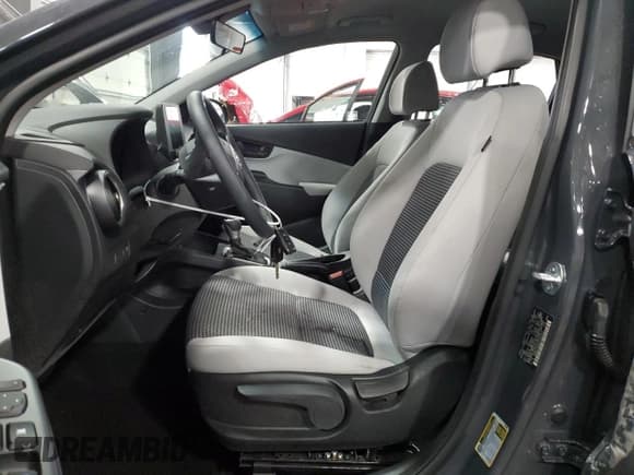 ✅ 2023 Hyundai Kona SE • VIN: KM8K2CABXPU020923 • Лот: 38007294. Опубликован ранее на Copart с пробегом 6 106 миль. Бесплатный доступ к архиву аукционных продаж из США и подробный отчёт об истории автомобиля на DreamBid. Изображение 7.