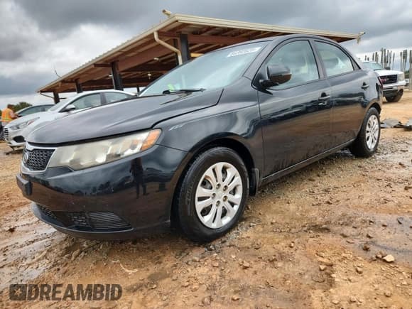 ✅ 2013 Kia Forte EX • VIN: KNAFU4A29D5651428 • Lot: 84392625. Wystawiony na Copart z przebiegiem 202 297 mil. Bezpłatny archiwum sprzedaży aukcyjnych z USA i szczegółowy raport historii pojazdu na DreamBid. Zdjęcie 1.