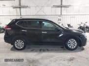 ✅ 2018 Nissan Rogue S • VIN: 5N1AT2MV3JC773456 • Lot: 43563754. Wystawiony na IAAI z przebiegiem 146 938 mil. Bezpłatny archiwum sprzedaży aukcyjnych z USA i szczegółowy raport historii pojazdu na DreamBid. Zdjęcie 13.