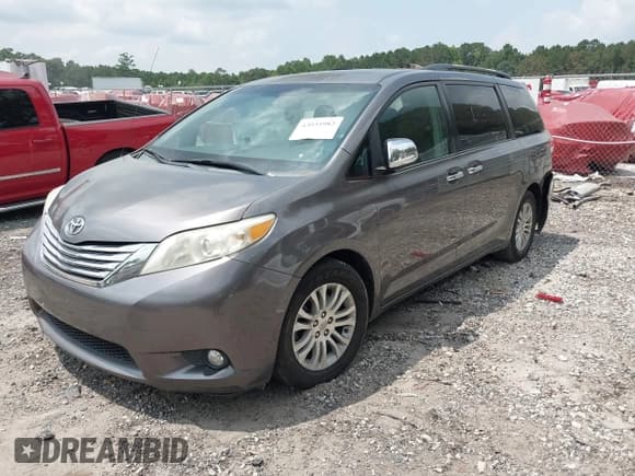 ✅ 2012 Toyota Sienna XLE AAS • VIN: 5TDYK3DC3CS218373 • Лот: 43035982. Опубликован ранее на IAAI с пробегом 155 533 миль. Бесплатный доступ к архиву аукционных продаж из США и подробный отчёт об истории автомобиля на DreamBid. Изображение 2.