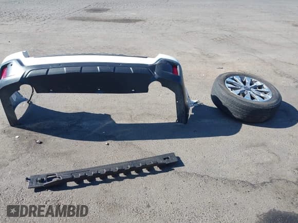 ✅ 2019 Subaru Outback Touring • VIN: 4S4BSETC3K3273307 • Lot: 42738438. Wystawiony na IAAI z przebiegiem 40 222 mil. Bezpłatny archiwum sprzedaży aukcyjnych z USA i szczegółowy raport historii pojazdu na DreamBid. Zdjęcie 12.