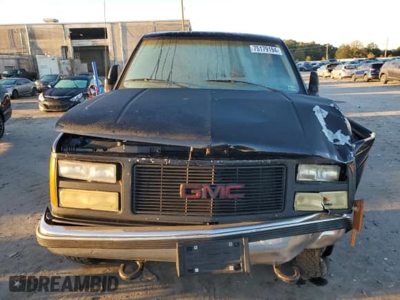 ✅ 1992 GMC Sierra 2500 • VIN: 2GTGK29K5N1524944 • Lot: 75179194. Wystawiony na Copart z przebiegiem 174 844 mil. Bezpłatny archiwum sprzedaży aukcyjnych z USA i szczegółowy raport historii pojazdu na DreamBid. Zdjęcie 5.