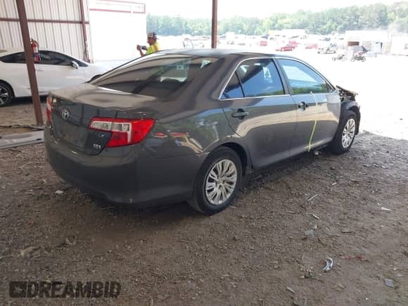 2012 Toyota Camry XLE with VIN 4T1BD1FK2CU031559, listed as a IAAI auction lot 42641092 with 226,284 mi miles and . Bid and sale history available at DreamBid. Image 4.