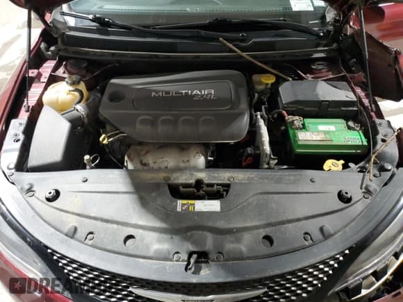 ✅ 2016 Chrysler 200 S • VIN: 1C3CCCBB1GN117639 • Lot: 69928655. Wystawiony na Copart z przebiegiem 131 643 mil. Bezpłatny archiwum sprzedaży aukcyjnych z USA i szczegółowy raport historii pojazdu na DreamBid. Zdjęcie 11.