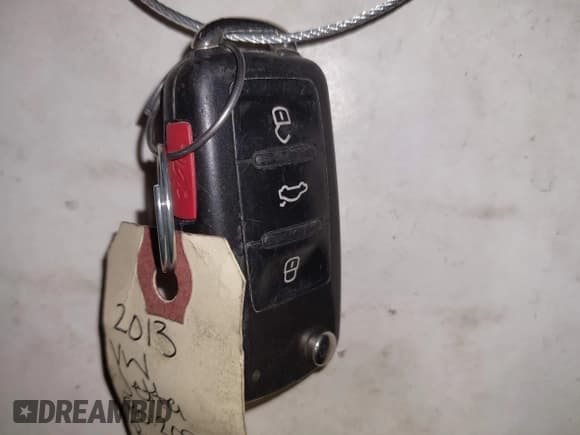 ✅ 2013 Volkswagen Jetta TDI w/Sunroof & Nav • VIN: 3VWPL7AJ7DM670182 • Lot: 43407519. Wystawiony na IAAI z przebiegiem 186 818 mil. Bezpłatny archiwum sprzedaży aukcyjnych z USA i szczegółowy raport historii pojazdu na DreamBid. Zdjęcie 11.