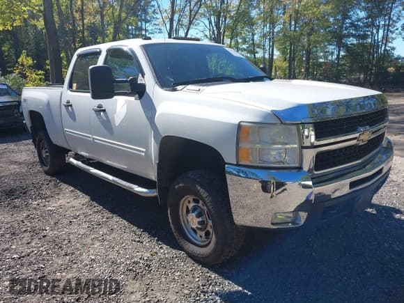 ✅ 2009 Chevrolet Silverado 2500HD LT • VIN: 1GCHK53KX9F183182 • Лот: 43470161. Опубликован ранее на IAAI с пробегом 117 211 миль. Бесплатный доступ к архиву аукционных продаж из США и подробный отчёт об истории автомобиля на DreamBid. Изображение 1.