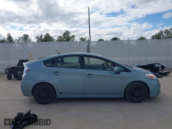✅ 2015 Toyota Prius Two • VIN: JTDKN3DU1F1944630 • Lot: 43623374. Listed on IAAI with 73,395 mi. Free auction sales archive from the USA and detailed vehicle history report at DreamBid. Image 13.