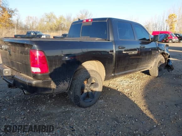 ✅ 2018 Ram 1500 Big Horn • VIN: 1C6RR7LTXJS164171 • Lot: 43637800. Listed on IAAI with 114,587 mi. Free auction sales archive from the USA and detailed vehicle history report at DreamBid. Image 4.