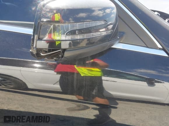 ✅ 2013 Mercedes-Benz C 250 Sport • VIN: WDDGF4HB5DA827184 • Лот: 42331098. Опубликован ранее на IAAI с пробегом 172 158 миль. Бесплатный доступ к архиву аукционных продаж из США и подробный отчёт об истории автомобиля на DreamBid. Изображение 14.