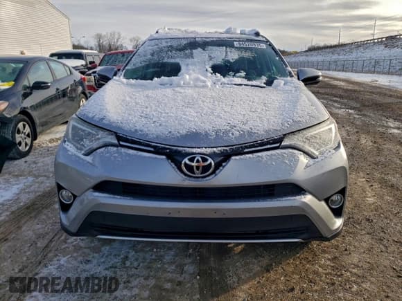 ✅ 2016 Toyota RAV4 XLE • VIN: 2T3RFREV8GW467574 • Lot: 94520935. Listed on Copart with 143,471 mi. Free auction sales archive from the USA and detailed vehicle history report at DreamBid. Image 5.
