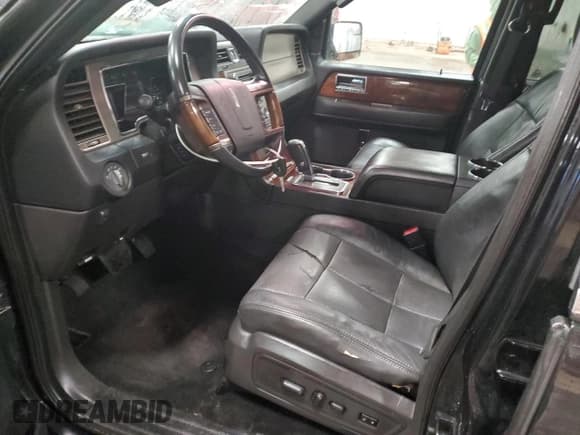 ✅ 2014 Lincoln Navigator • VIN: 5LMJJ3J56EEL08564 • Лот: 86087344. Опубликован ранее на Copart с пробегом 145 266 миль. Бесплатный доступ к архиву аукционных продаж из США и подробный отчёт об истории автомобиля на DreamBid. Изображение 7.