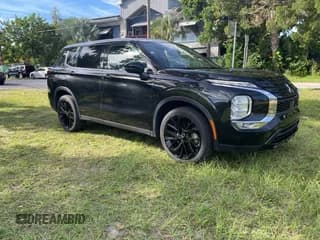 ✅ 2024 Mitsubishi Outlander SE • VIN: JA4J3VA80RZ015193 • Lot: 43542723. Wystawiony na IAAI z przebiegiem 54 318 mil. Bezpłatny archiwum sprzedaży aukcyjnych z USA i szczegółowy raport historii pojazdu na DreamBid. Zdjęcie 1.