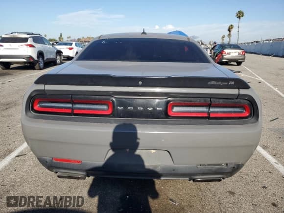 ✅ 2017 Dodge Challenger T/A 392 • VIN: 2C3CDZFJ7HH626064 • Lot: 60322954. Wystawiony na Copart z przebiegiem 67 334 mil. Bezpłatny archiwum sprzedaży aukcyjnych z USA i szczegółowy raport historii pojazdu na DreamBid. Zdjęcie 6.