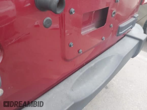 ✅ 2013 Jeep Wrangler Unlimited Sport • VIN: 1C4BJWDGXDL597727 • Лот: 43900338. Опубликован ранее на IAAI с пробегом 112 171 миль. Бесплатный доступ к архиву аукционных продаж из США и подробный отчёт об истории автомобиля на DreamBid. Изображение 18.