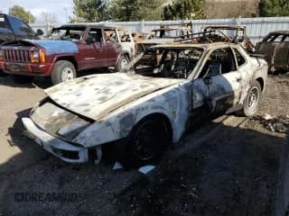 ✅ 1984 Porsche 944 • VIN: WP0AA094XEN466486 • Lot: 48145845. Wystawiony na Copart z przebiegiem Nie podano. Bezpłatny archiwum sprzedaży aukcyjnych z USA i szczegółowy raport historii pojazdu na DreamBid. Zdjęcie 1.