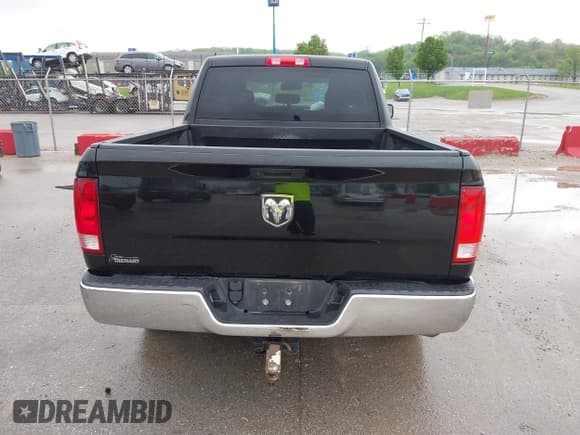 ✅ 2020 Ram 1500 Tradesman • VIN: 1C6RR6FG6LS116923 • Lot: 42120567. Listed on IAAI with 103,298 mi. Free auction sales archive from the USA and detailed vehicle history report at DreamBid. Image 17.