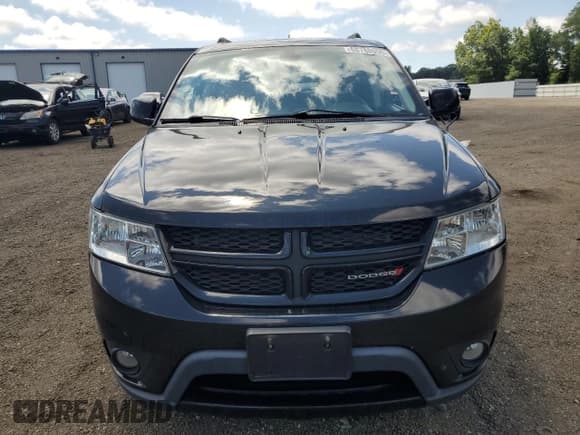 ✅ 2019 Dodge Journey SE • VIN: 3C4PDCBBXKT865261 • Lot: 68788995. Wystawiony na Copart z przebiegiem 110 101 mil. Bezpłatny archiwum sprzedaży aukcyjnych z USA i szczegółowy raport historii pojazdu na DreamBid. Zdjęcie 5.