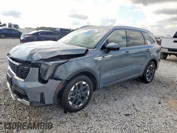 ✅ 2024 Kia Sorento S • VIN: 5XYRL4JC3RG296525 • Лот: 68358235. Опубликован ранее на Copart с пробегом 10 006 миль. Бесплатный доступ к архиву аукционных продаж из США и подробный отчёт об истории автомобиля на DreamBid. Изображение 1.