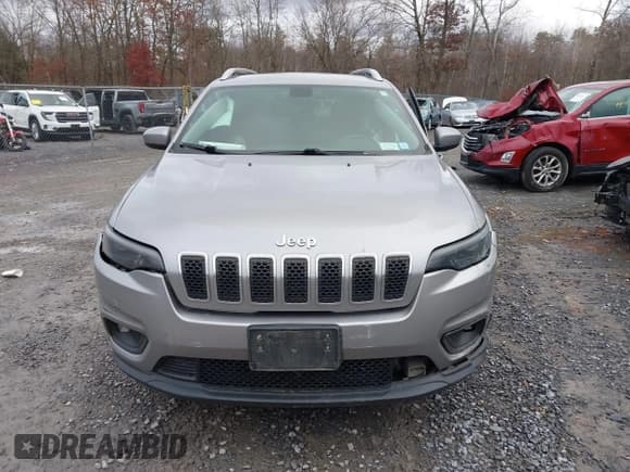 ✅ 2019 Jeep Cherokee Latitude Plus • VIN: 1C4PJMLB9KD189212 • Lot: 43690661. Wystawiony na IAAI z przebiegiem 168 149 mil. Bezpłatny archiwum sprzedaży aukcyjnych z USA i szczegółowy raport historii pojazdu na DreamBid. Zdjęcie 12.
