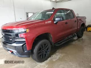2021 Chevrolet Silverado 1500 LT Trail Boss z VIN 3GCPYFEDXMG333619, wystawiony jako Copart lot #84742765 z przebiegiem 68 897 mil mil oraz Szkoda całkowita • Salvage title. Historia ofert i sprzedaży dostępna na DreamBid. Obrazek 1.