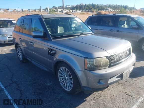✅ 2013 Land Rover Range Rover Sport HSE • VIN: SALSF2D45DA798357 • Lot: 43534503. Listed on IAAI with 165,700 mi. Free auction sales archive from the USA and detailed vehicle history report at DreamBid. Image 1.